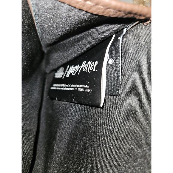 NWT! Harry Potter Hogwarts Wallet Hybrid Handbag Crossbody Chain Strap 7.25x4.5 - Picture 9 of 9